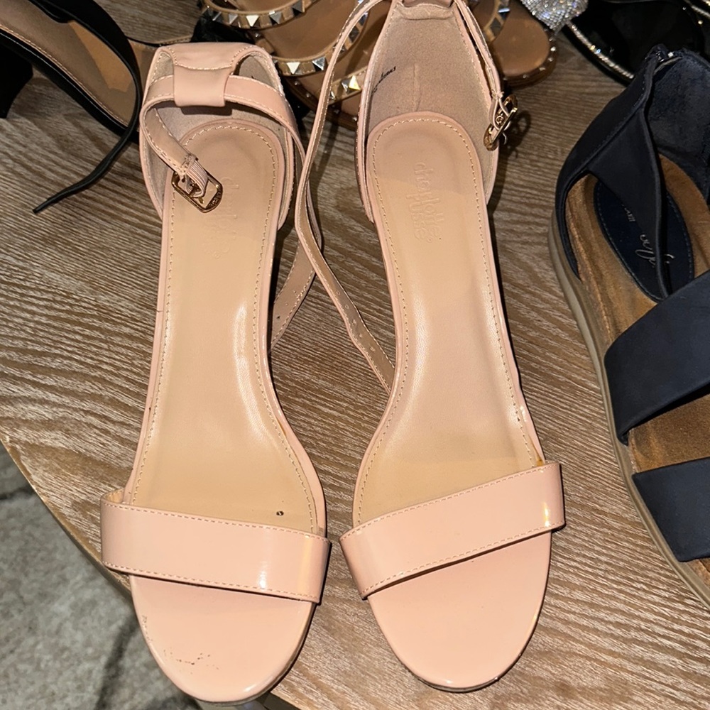 Women’s strap shoes. Size 9